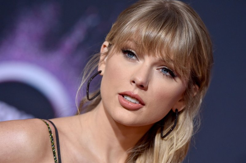 Taylor Swift at 2019 American Music Awards — photo 803