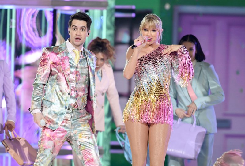 Taylor Swift at 2019 Billboard Music Awards — photo 27