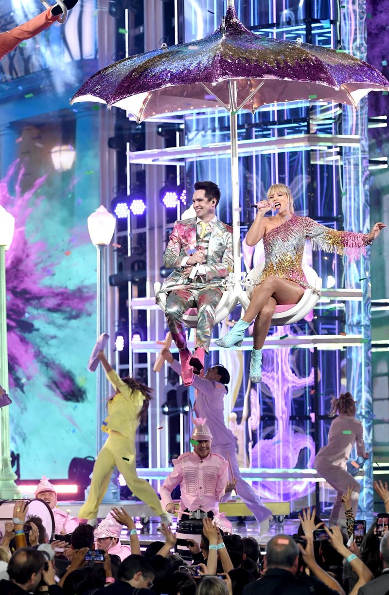 Taylor Swift at 2019 Billboard Music Awards — photo 37