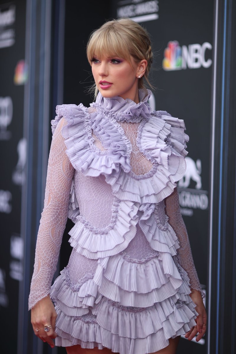 Taylor Swift at 2019 Billboard Music Awards — photo 65