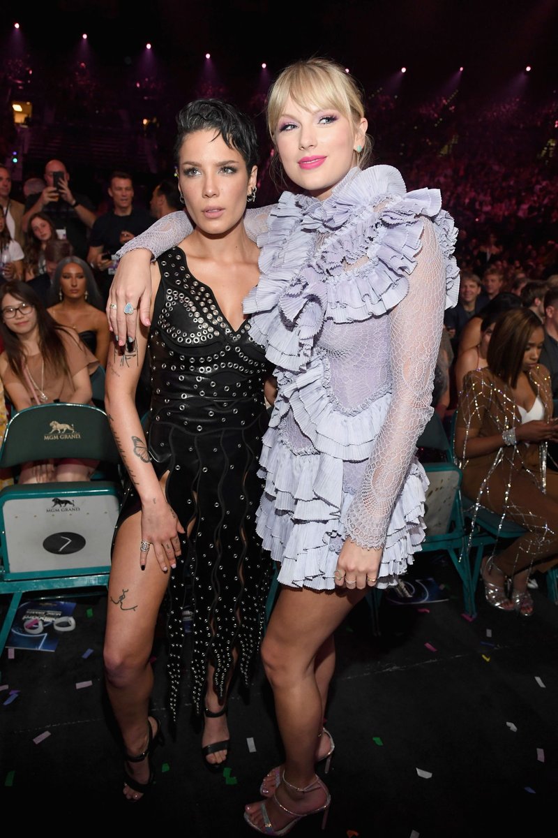 Taylor Swift at 2019 Billboard Music Awards — photo 81