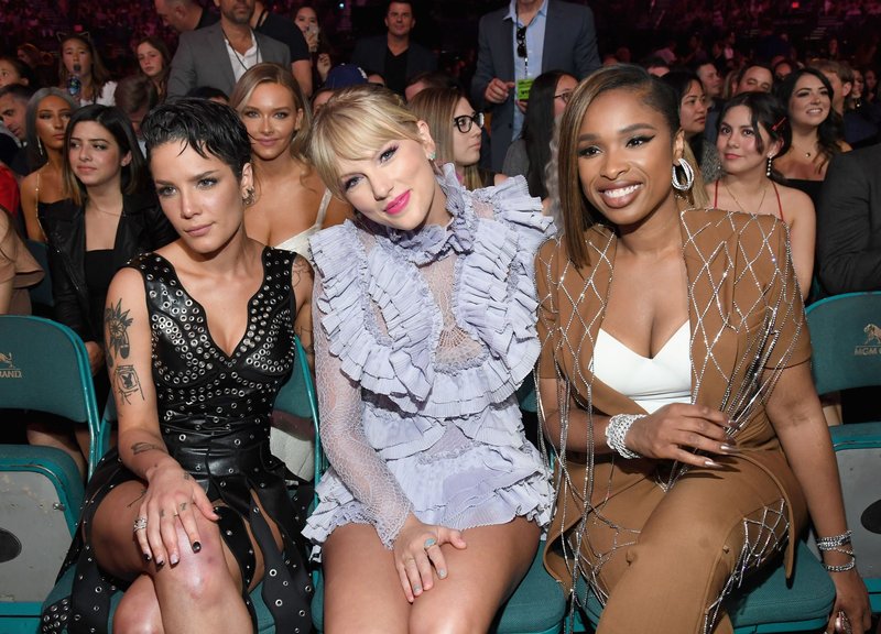 Taylor Swift at 2019 Billboard Music Awards — photo 82