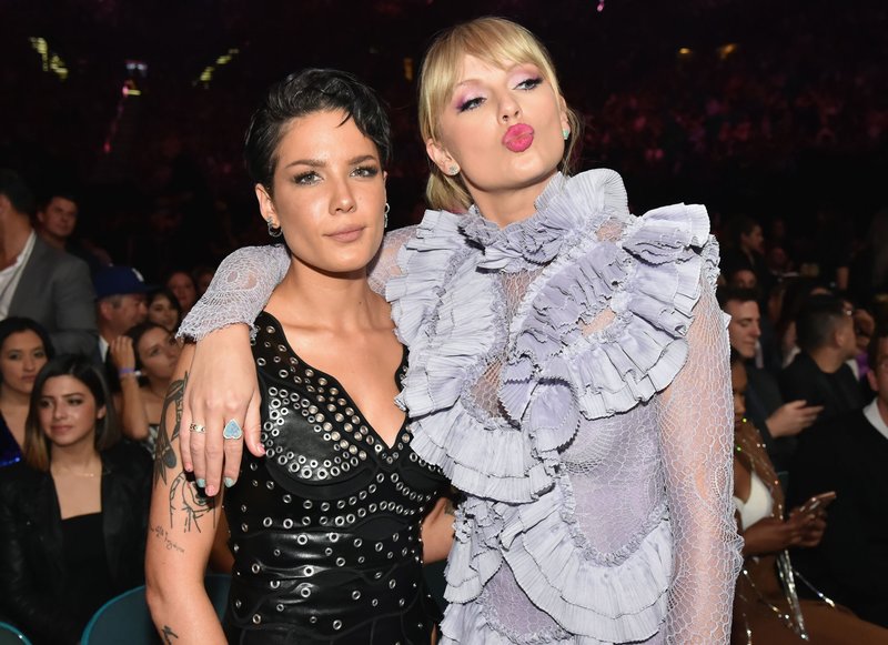 Taylor Swift at 2019 Billboard Music Awards — photo 90