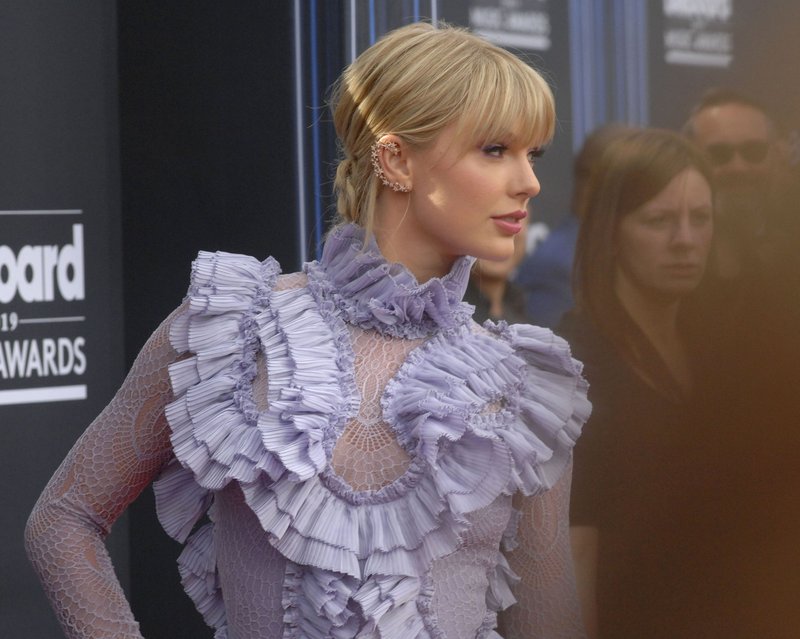Taylor Swift at 2019 Billboard Music Awards — photo 192