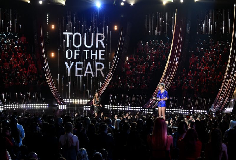 Taylor Swift at 2019 iHeartRadio Music Awards — photo 34