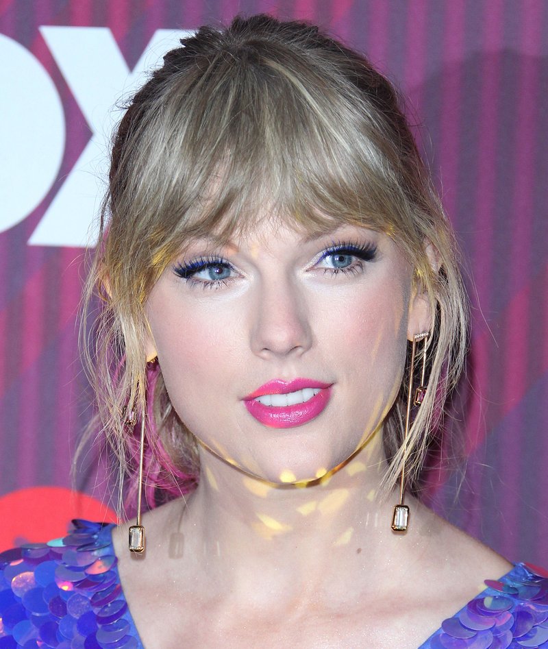 Taylor Swift at 2019 iHeartRadio Music Awards — photo 53