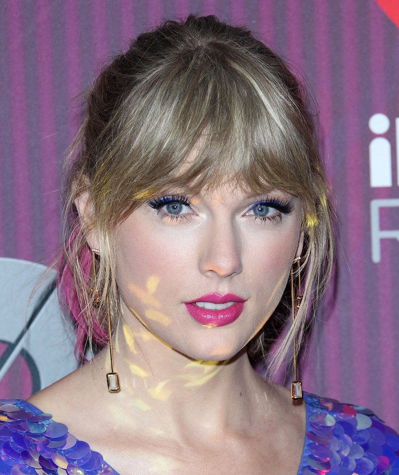 Taylor Swift at 2019 iHeartRadio Music Awards — photo 61