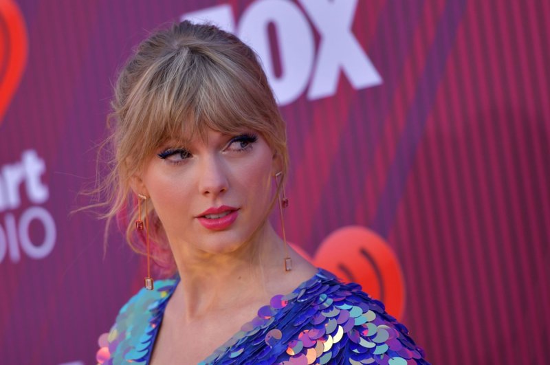 Taylor Swift at 2019 iHeartRadio Music Awards — photo 91