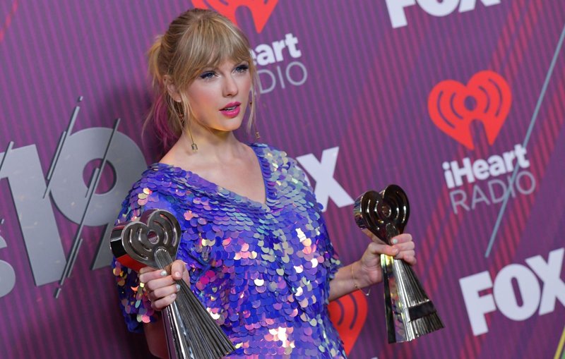 Taylor Swift at 2019 iHeartRadio Music Awards — photo 97