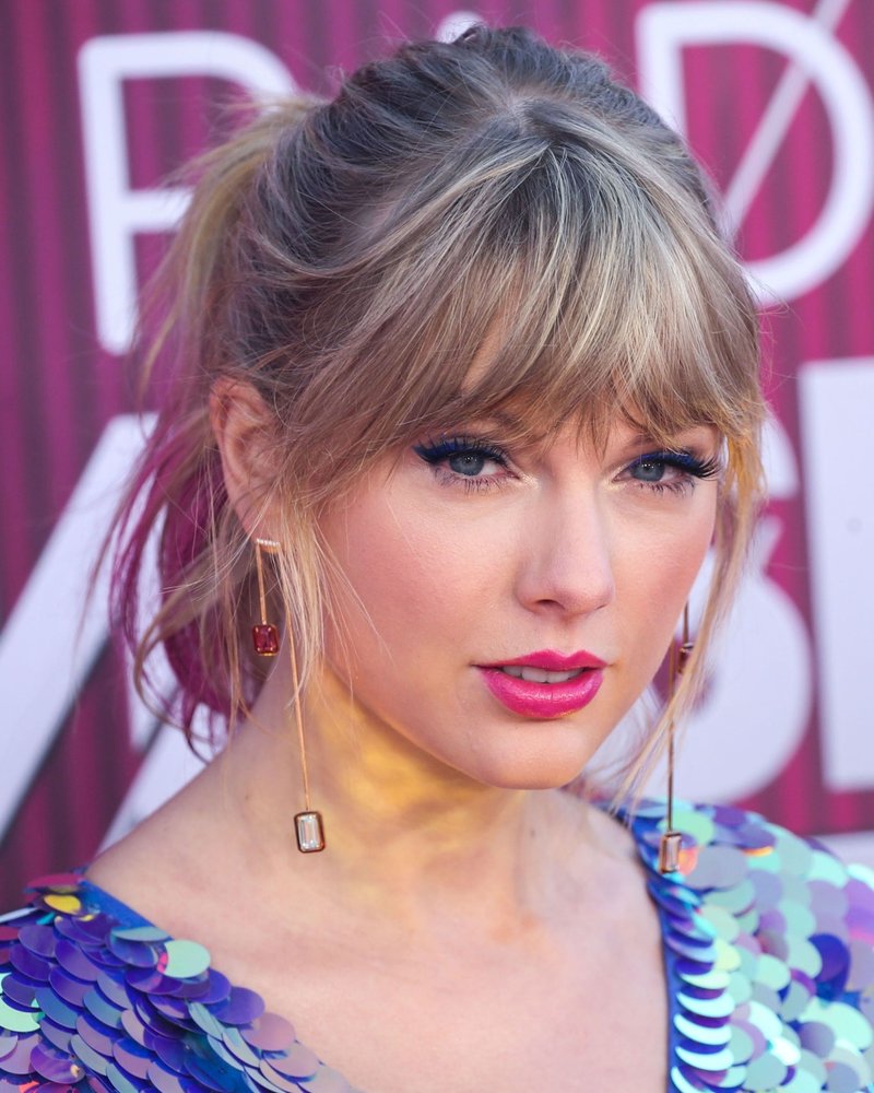 Taylor Swift at 2019 iHeartRadio Music Awards — photo 101