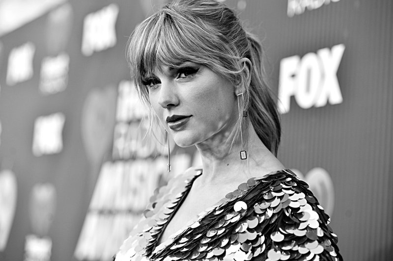 Taylor Swift at 2019 iHeartRadio Music Awards — photo 109