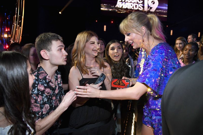 Taylor Swift at 2019 iHeartRadio Music Awards — photo 125