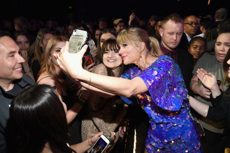 Taylor Swift at 2019 iHeartRadio Music Awards — photo 127