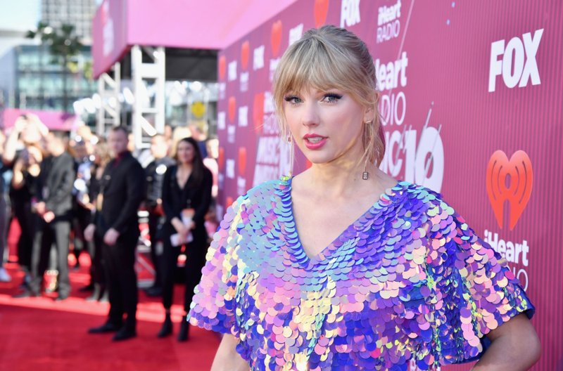 Taylor Swift at 2019 iHeartRadio Music Awards — photo 193