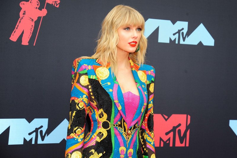 Taylor Swift at 2019 MTV Video Music Awards — photo 3