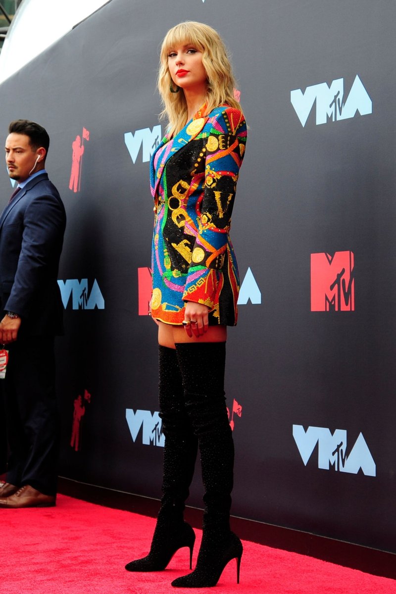 Taylor Swift at 2019 MTV Video Music Awards — photo 8