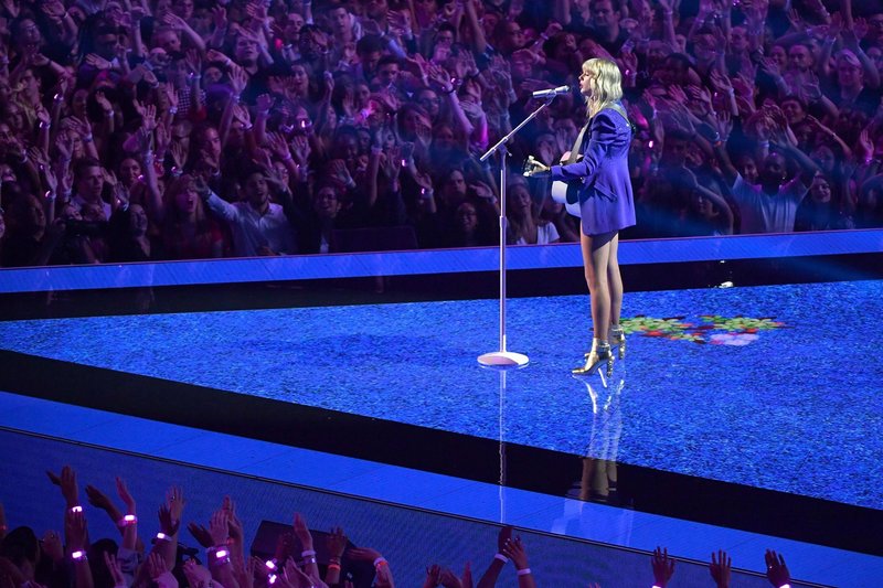 Taylor Swift at 2019 MTV Video Music Awards — photo 163