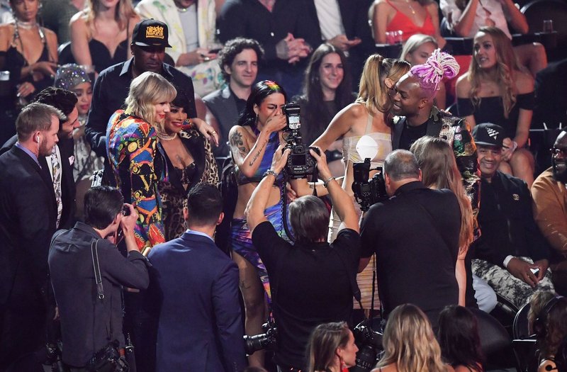 Taylor Swift at 2019 MTV Video Music Awards — photo 239