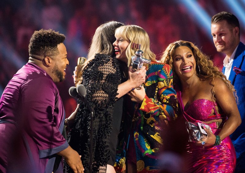 Taylor Swift at 2019 MTV Video Music Awards — photo 270