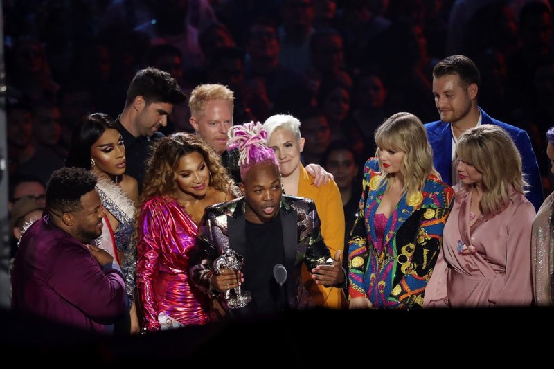 Taylor Swift at 2019 MTV Video Music Awards — photo 274