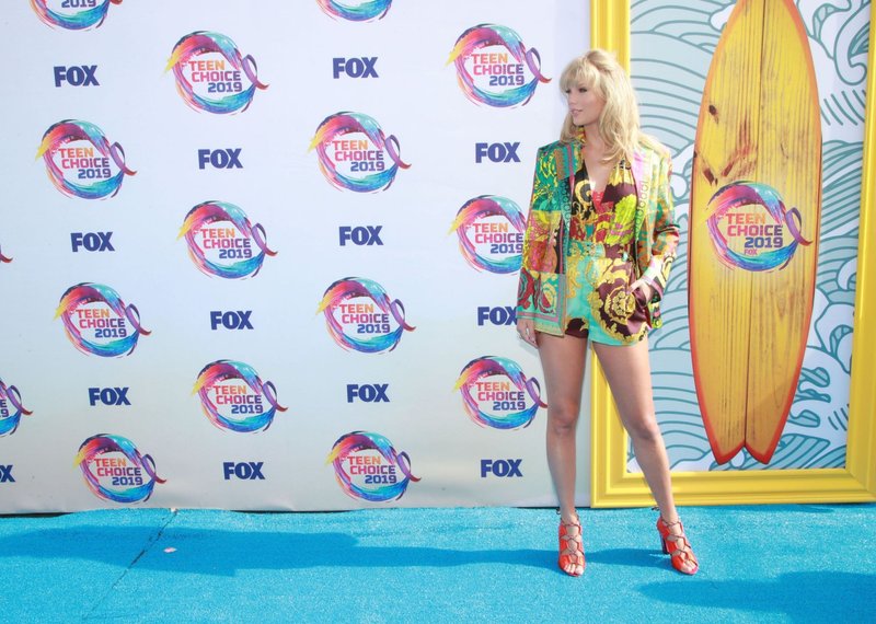 Taylor Swift at 2019 Teen Choice Awards — photo 4