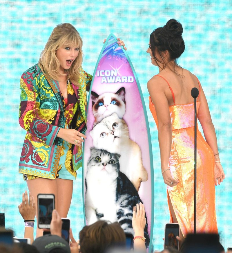 Taylor Swift at 2019 Teen Choice Awards — photo 76