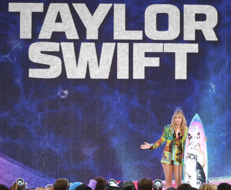 Taylor Swift at 2019 Teen Choice Awards — photo 78