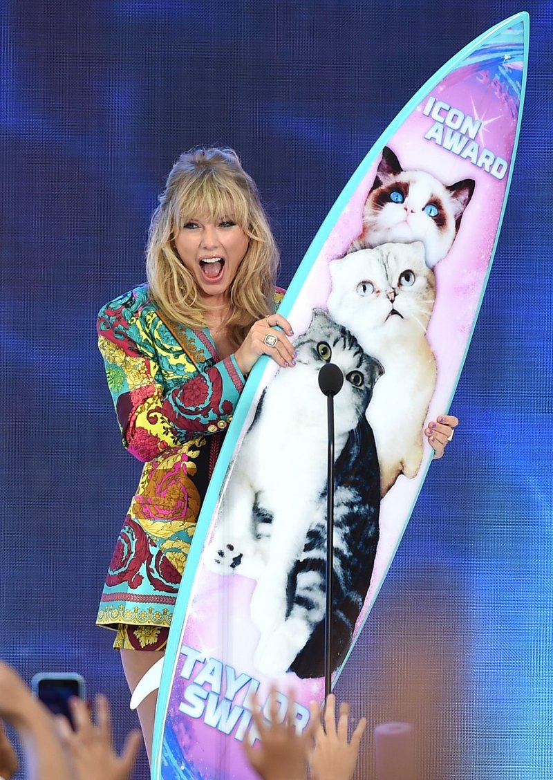Taylor Swift at 2019 Teen Choice Awards — photo 285