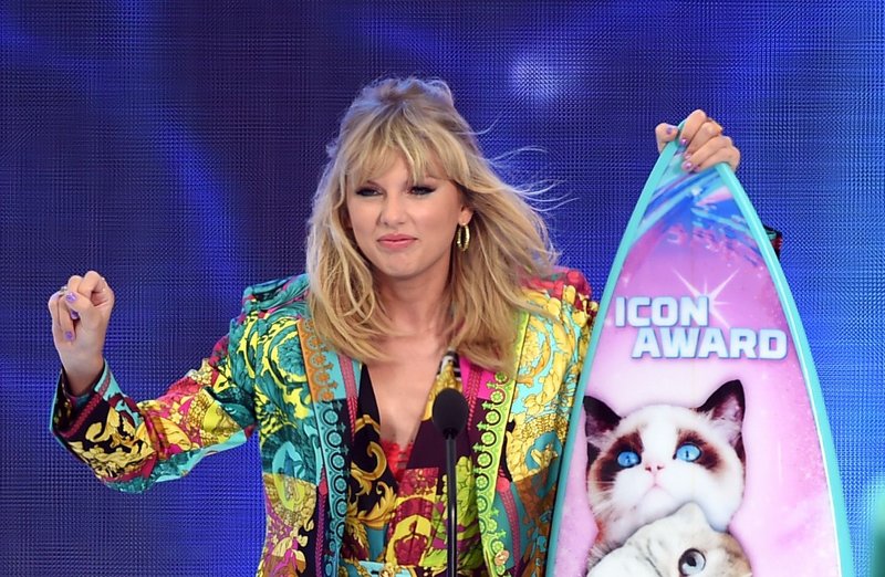 Taylor Swift at 2019 Teen Choice Awards — photo 289