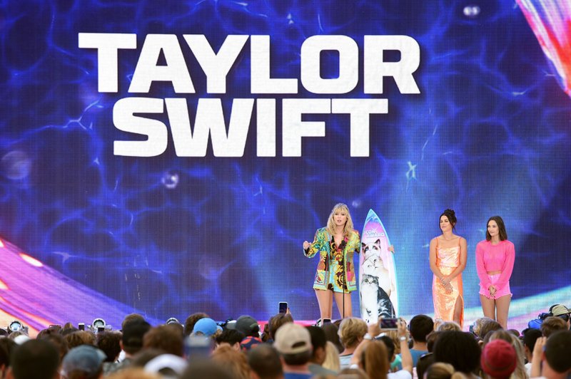 Taylor Swift at 2019 Teen Choice Awards — photo 301
