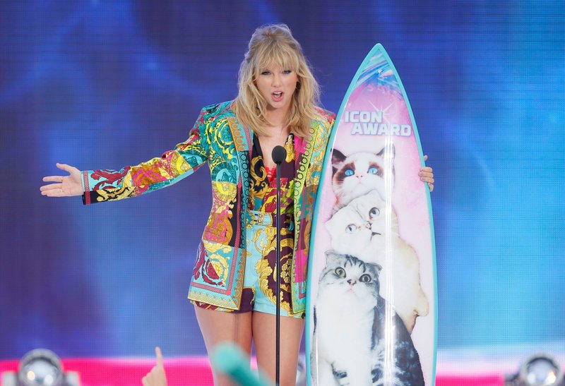 Taylor Swift at 2019 Teen Choice Awards — photo 310