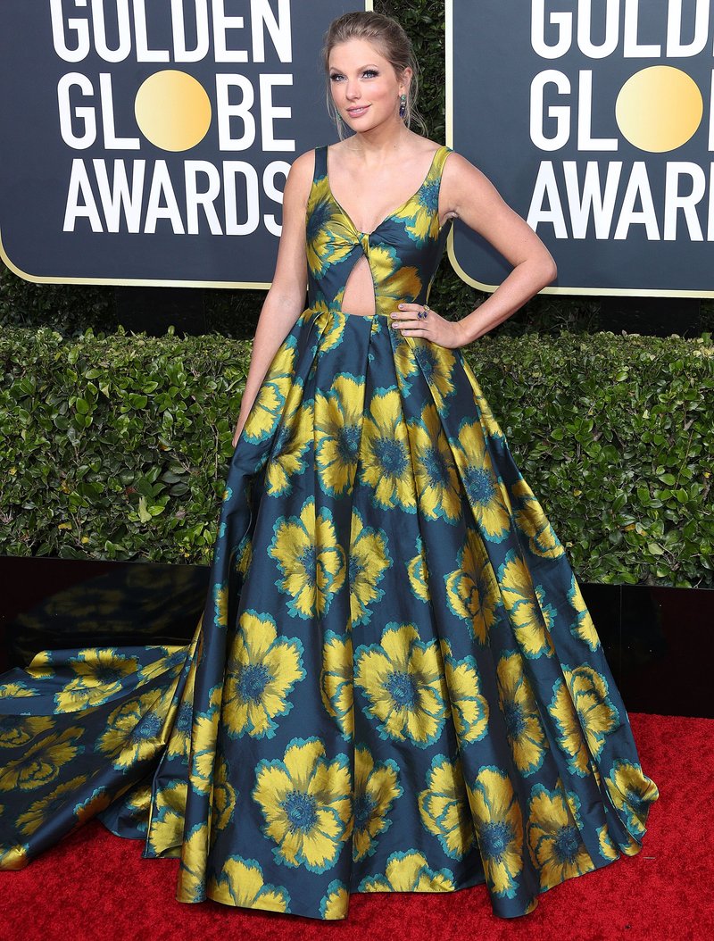 Taylor Swift at 77th Annual Golden Globe Awards — photo 27