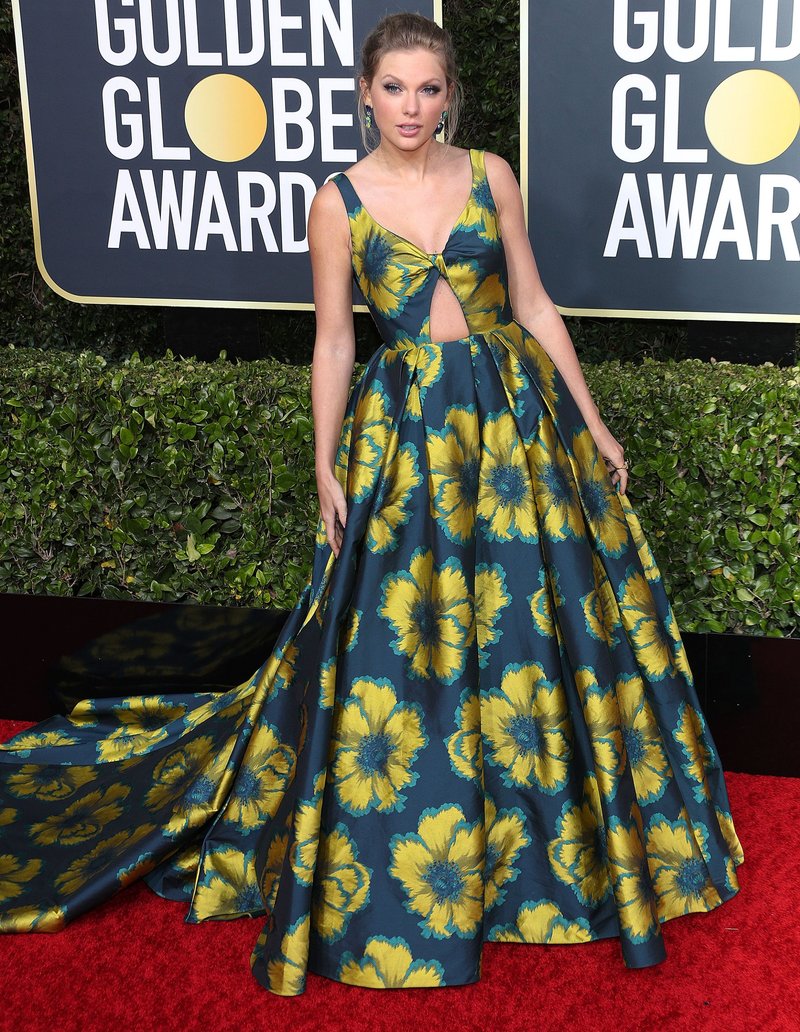 Taylor Swift at 77th Annual Golden Globe Awards — photo 29