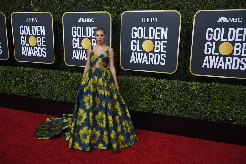Taylor Swift at 77th Annual Golden Globe Awards — photo 47