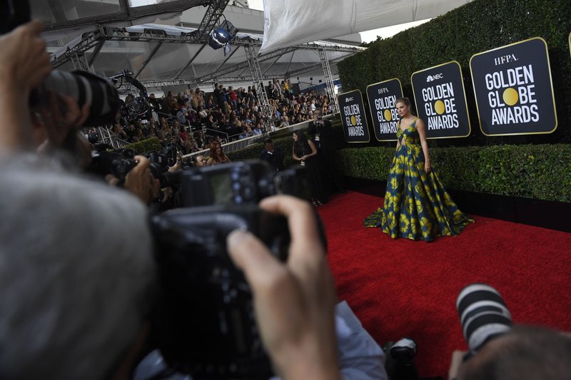 Taylor Swift at 77th Annual Golden Globe Awards — photo 50