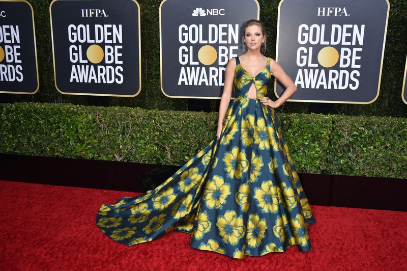 Taylor Swift at 77th Annual Golden Globe Awards — photo 52