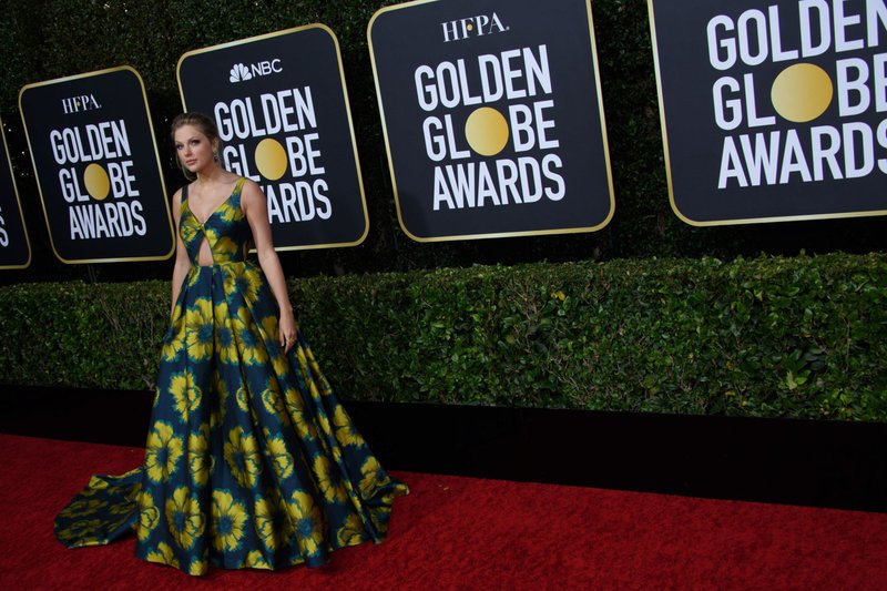 Taylor Swift at 77th Annual Golden Globe Awards — photo 57