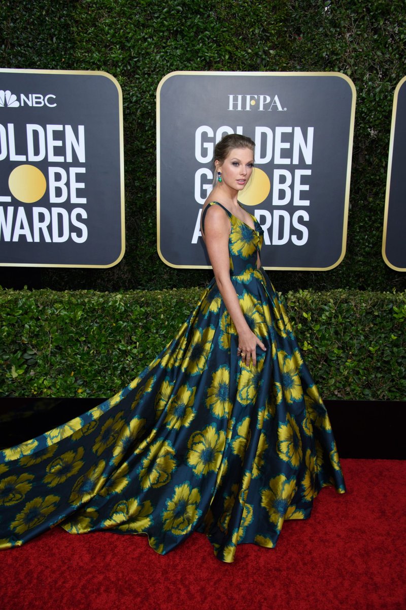 Taylor Swift at 77th Annual Golden Globe Awards — photo 58