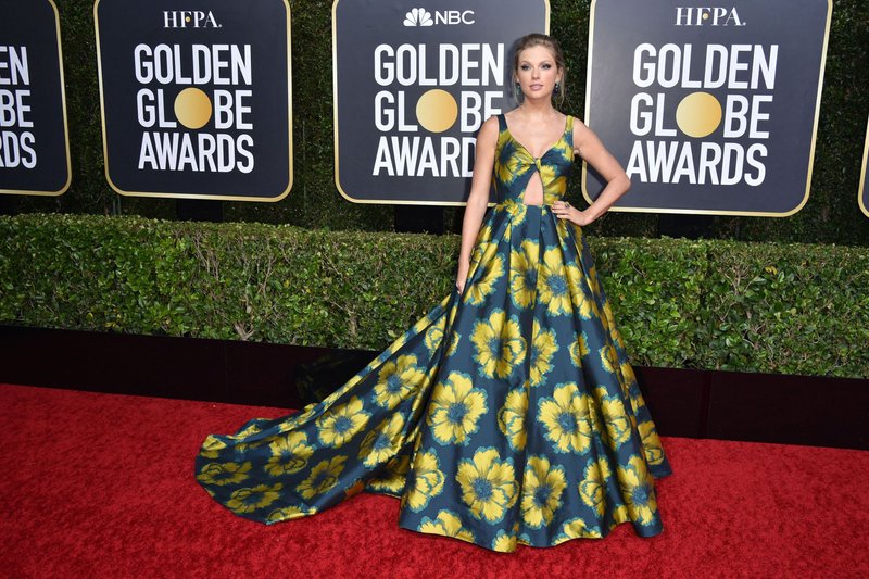 Taylor Swift at 77th Annual Golden Globe Awards — photo 61