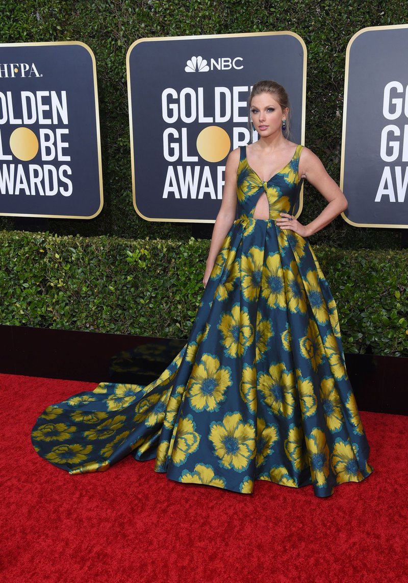 Taylor Swift at 77th Annual Golden Globe Awards — photo 68