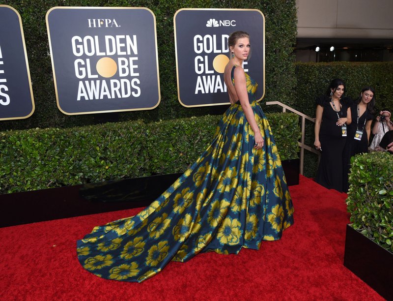 Taylor Swift at 77th Annual Golden Globe Awards — photo 69