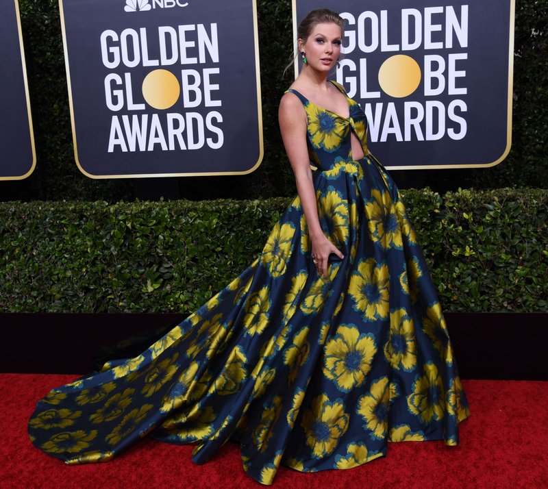 Taylor Swift at 77th Annual Golden Globe Awards — photo 83
