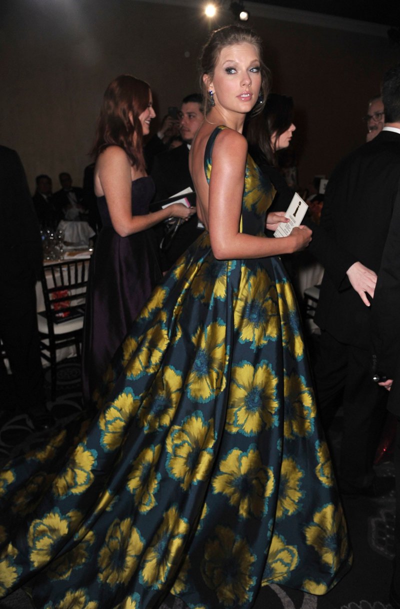 Taylor Swift at 77th Annual Golden Globe Awards — photo 112