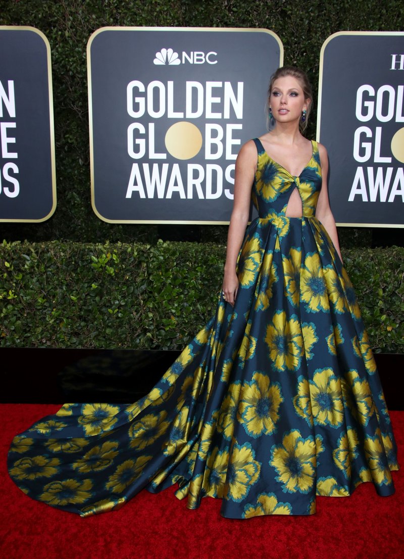 Taylor Swift at 77th Annual Golden Globe Awards — photo 123