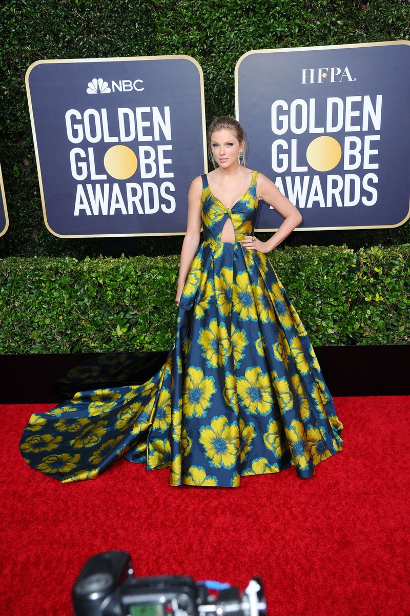 Taylor Swift at 77th Annual Golden Globe Awards — photo 127