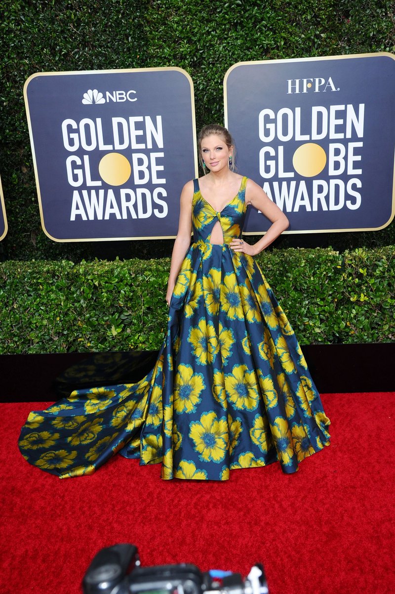 Taylor Swift at 77th Annual Golden Globe Awards — photo 129