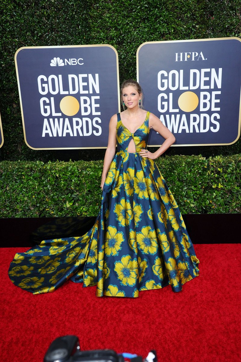 Taylor Swift at 77th Annual Golden Globe Awards — photo 130