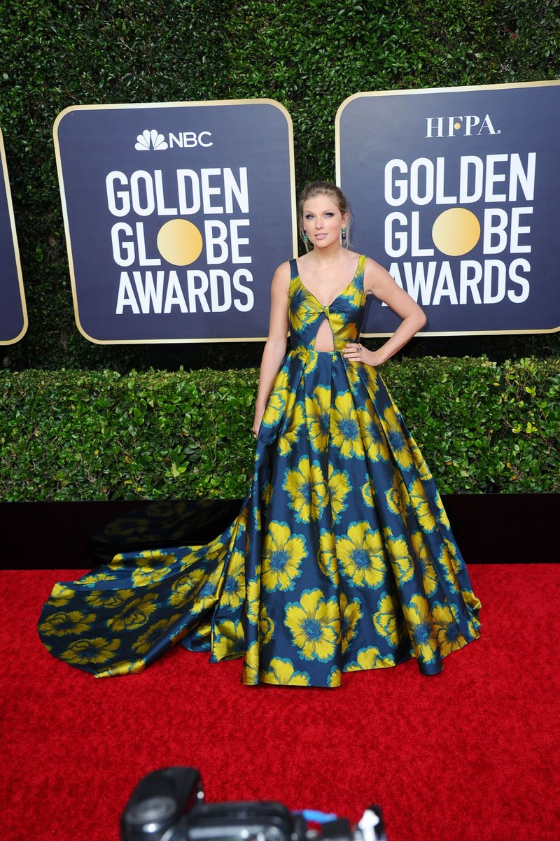 Taylor Swift at 77th Annual Golden Globe Awards — photo 136