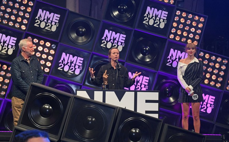 Taylor Swift at NME Awards 2020 — photo 18