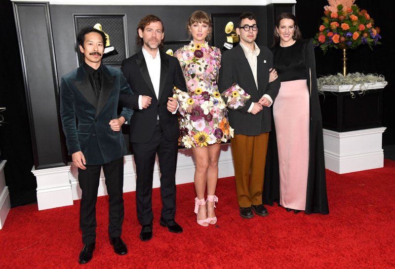 Taylor Swift at 63rd Annual Grammy Awards — photo 25